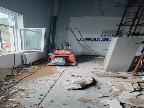 勃利地基基础下沉墙体裂缝加固注浆顶升施工